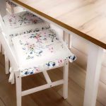 Set 2 perne pentru scaun, Eden, 40x40 cm, alb cu imprimeu floral, Preziosa