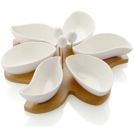 SET DE SERVIRE DIN PORTELAN ALB SI TAVA DE BAMBUS NATURAL