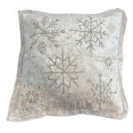 FATA DE PERNA DIN CATIFEA CU STELE DIN MARGELE 45 X 45 CM PREZIOSA LUXURY HOME