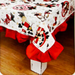 FATA DE MASA CU MOTIVE FESTIVE 140 X 180 CM NEVE PREZIOSA HOME